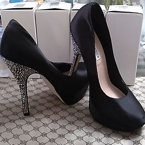 Steve Madden dazzling heel pumps